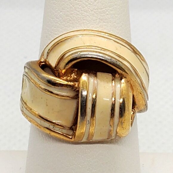 Vintage 18 Karat HGE Gold & Cream Ribbon Knot Ring - Picture 1 of 7